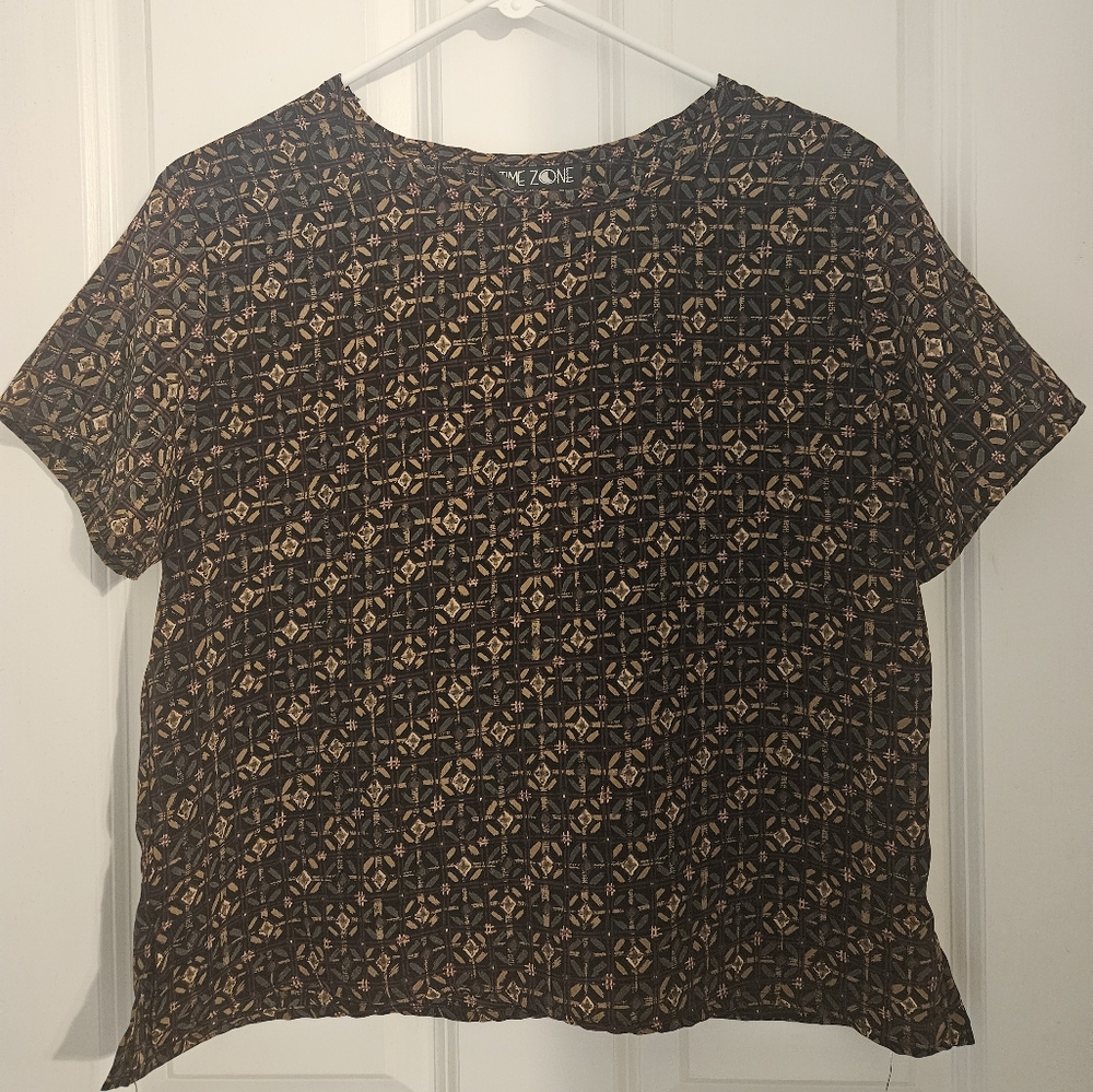 Time Zone Vintage Patterned Tee